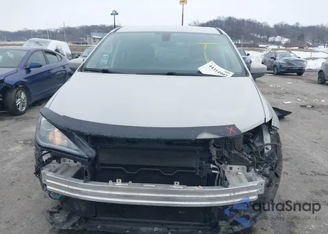 2017 Chrysler Pacifica Touring Plus z USA, uszkodzony, nr VIN 2C4RC1BG5HR771389